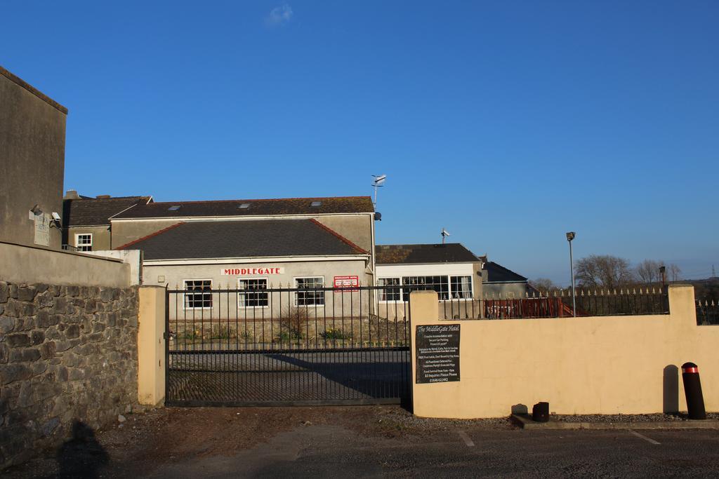 Middlegate Hotel Pembroke Exterior photo