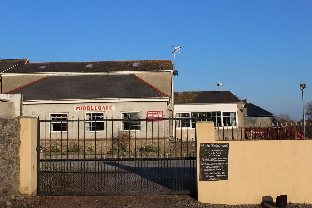 Middlegate Hotel Pembroke Exterior photo